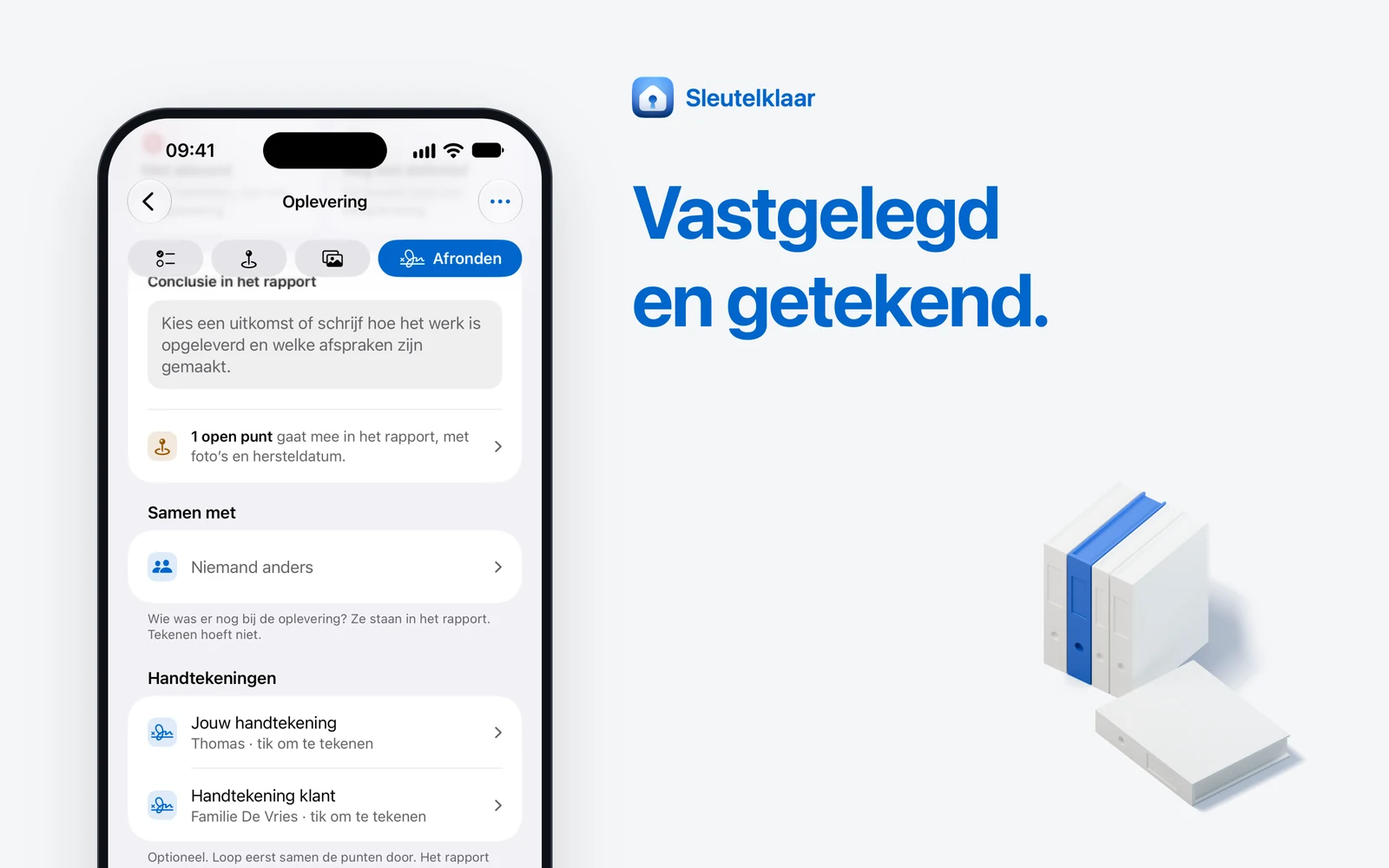Lichtgrijs vlak met de kop ‘Vastgelegd en getekend’, een iPhone met het tabblad Afronden en de handtekeningen en witte maquettes van ordners, één blauw.